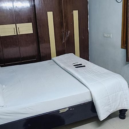 Gratifiedhomestay Visakhapatnam Esterno foto